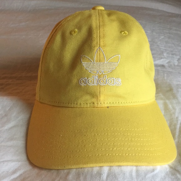 adidas Accessories - 💐 ADIDAS DAD HAT